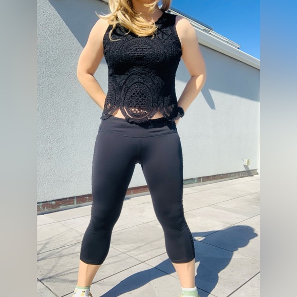 Lululemon Older Leggings Ultimate Comfort Flexibility Rushed Side Black 10 - Picture 16 of 16